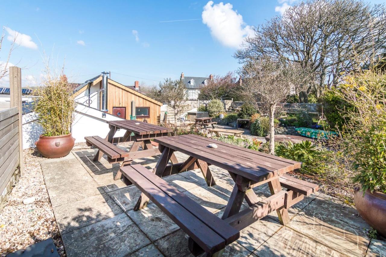 Manorbier Castle Inn Sunset Room ภายนอก รูปภาพ