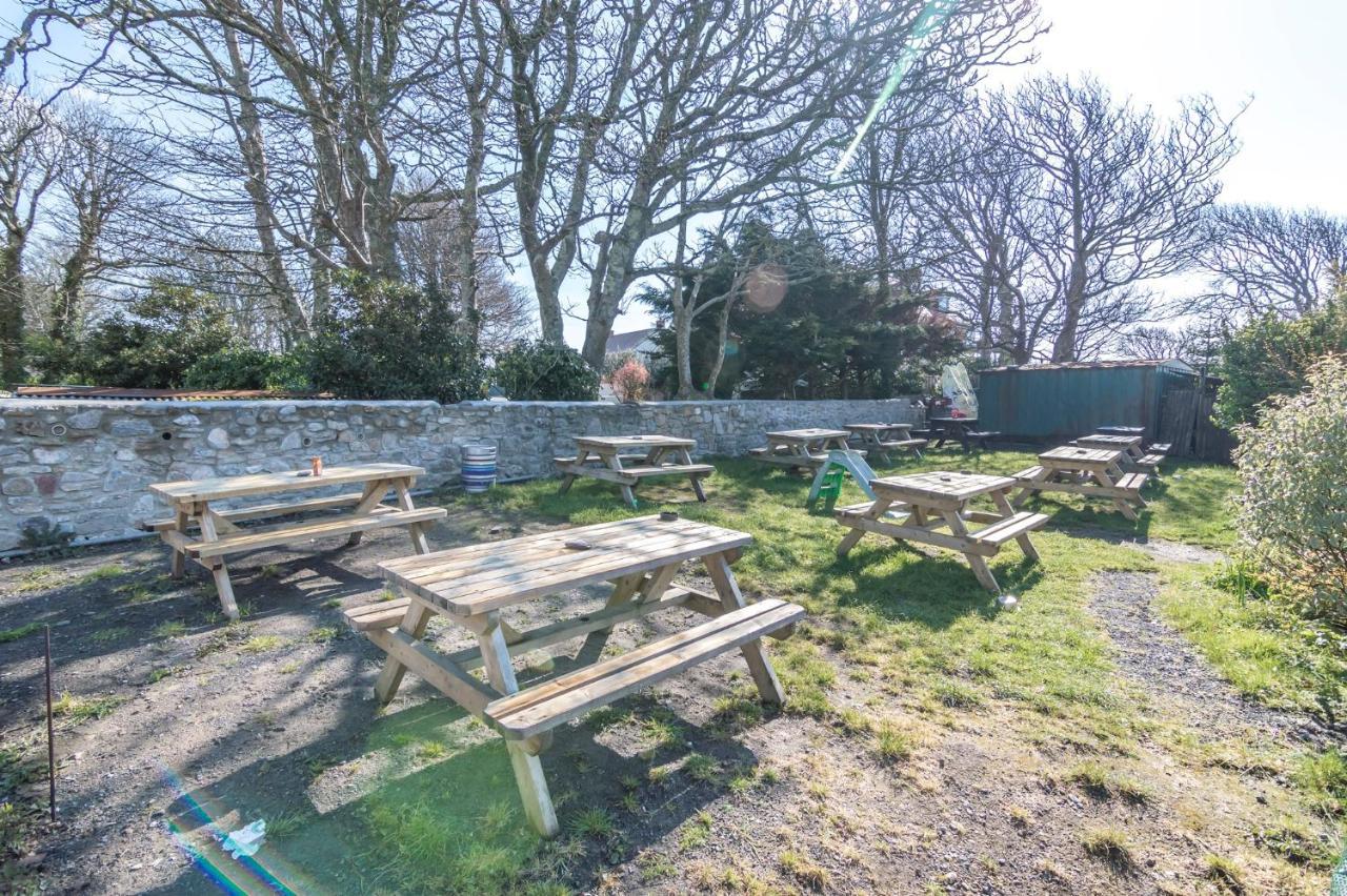 Manorbier Castle Inn Sunset Room ภายนอก รูปภาพ