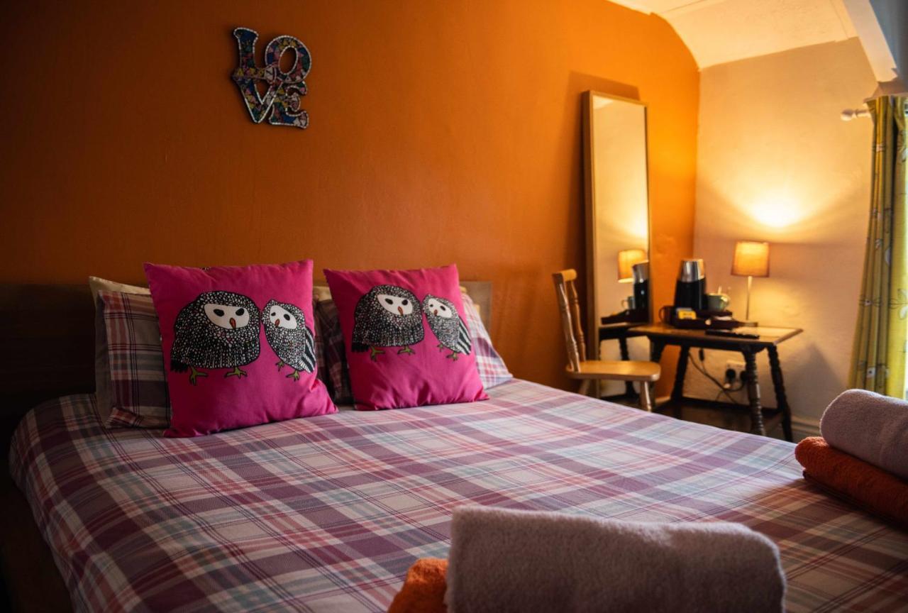 Manorbier Castle Inn Sunset Room ภายนอก รูปภาพ