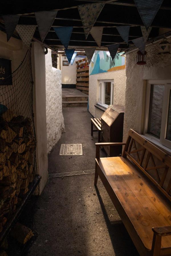 Manorbier Castle Inn Sunset Room ภายนอก รูปภาพ